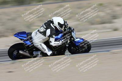 media/Jan-15-2026-Racers Edge (Thu) [[dfebeb70ab]]/2-A Group/Session 3 (Turn 15 Inside Pans)/